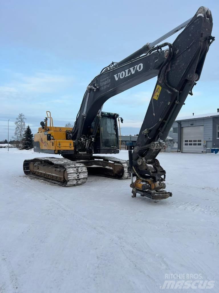 Volvo EC 250 D L Pásová rýpadla