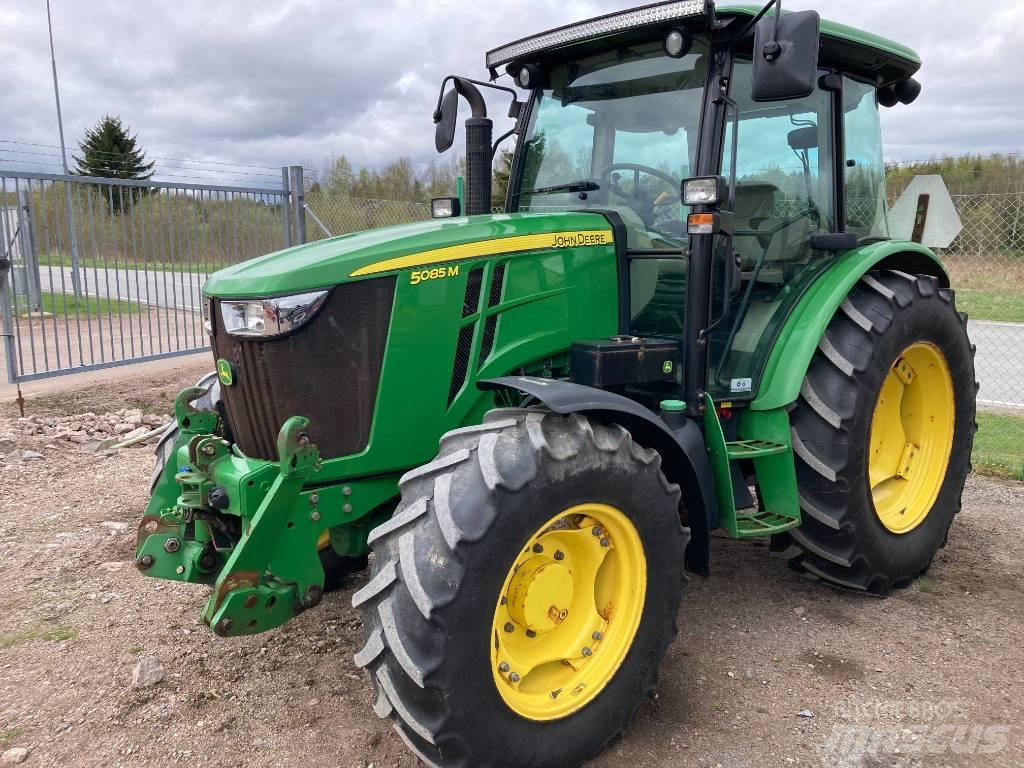 John Deere 5085 M Traktory