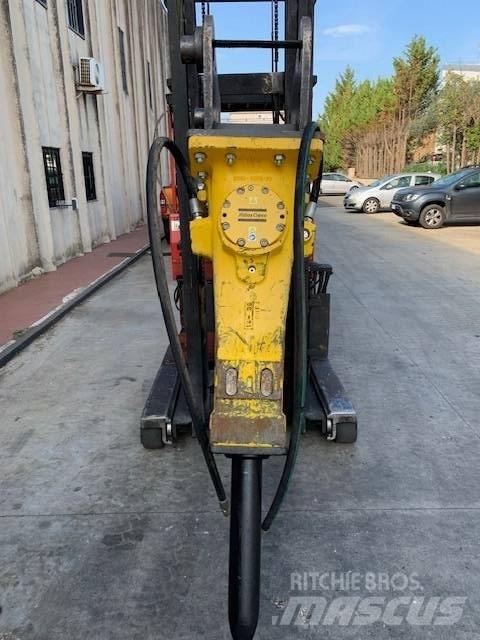 Atlas Copco SB 702 Bourací kladiva / Sbíječky