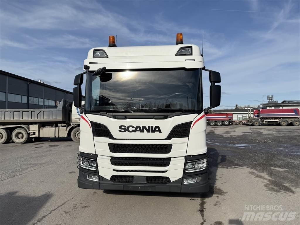 Scania P 360 6X2 Nákladní vozidlo bez nástavby