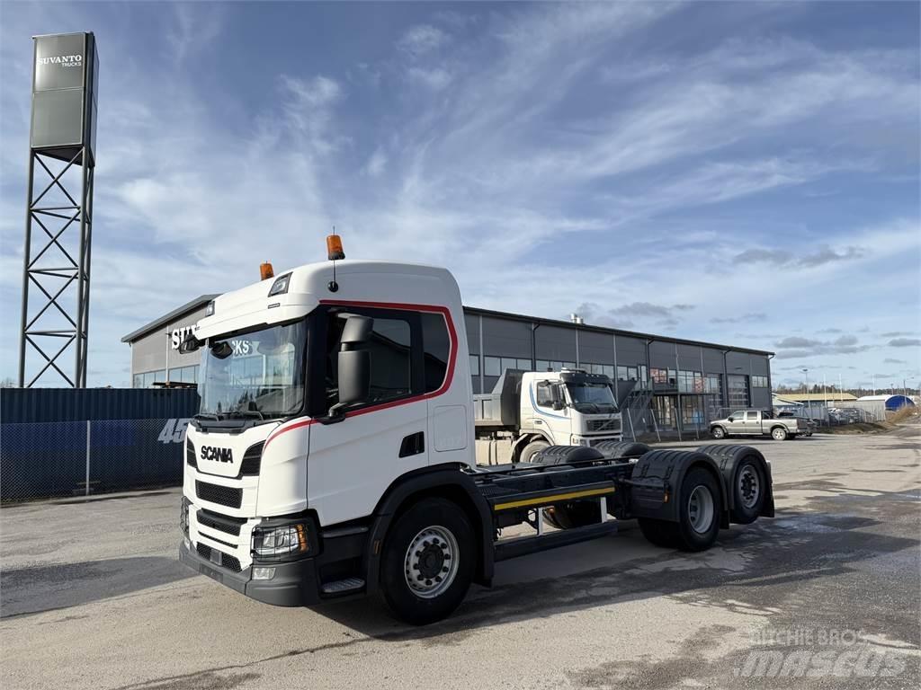 Scania P 360 6X2 Nákladní vozidlo bez nástavby