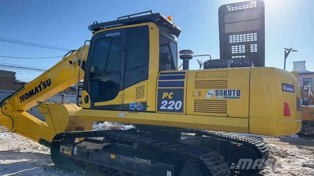 Komatsu PC 220-8 Pásová rýpadla