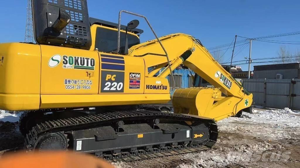 Komatsu PC 220-8 Pásová rýpadla