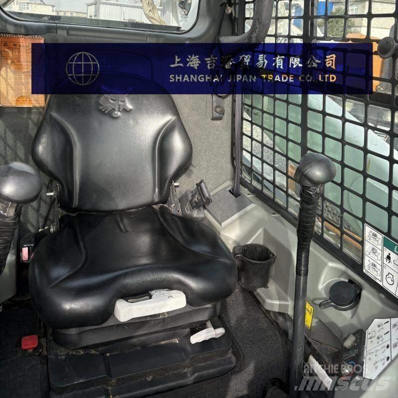 Bobcat T 770 Smykem řízené nakladače
