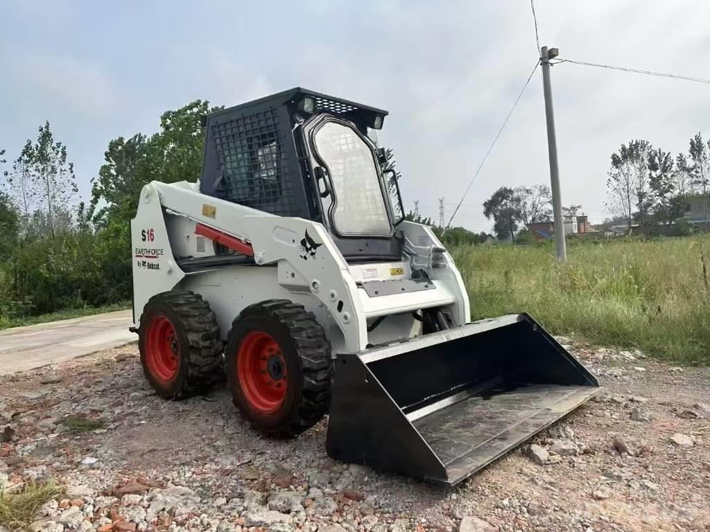 Bobcat S 16 Smykem řízené nakladače