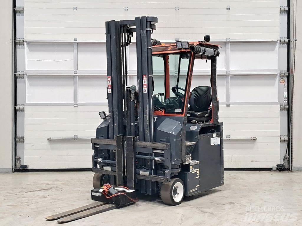 Combilift CBE2500 Vysokozdvižný vozík s bočním ložením