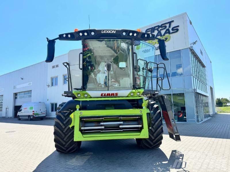 CLAAS LEXION 8600 Sklízecí mlátičky