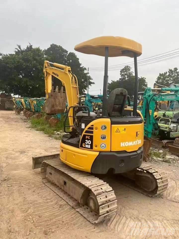 Komatsu PC 30 Pásová rýpadla