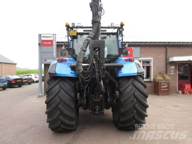 Valtra T202D Traktory
