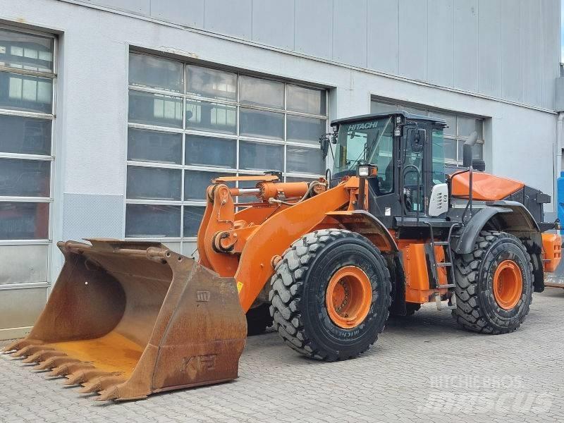 Hitachi ZW 310-6 Kolové nakladače