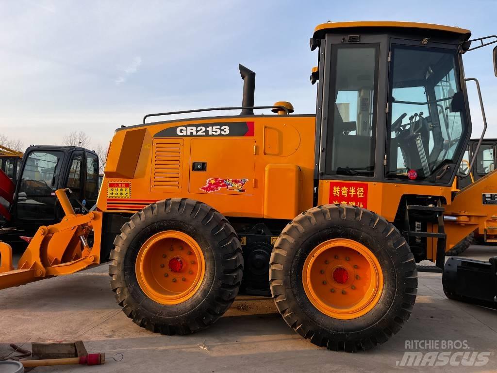 XCMG GR 2153 Kolové dozery