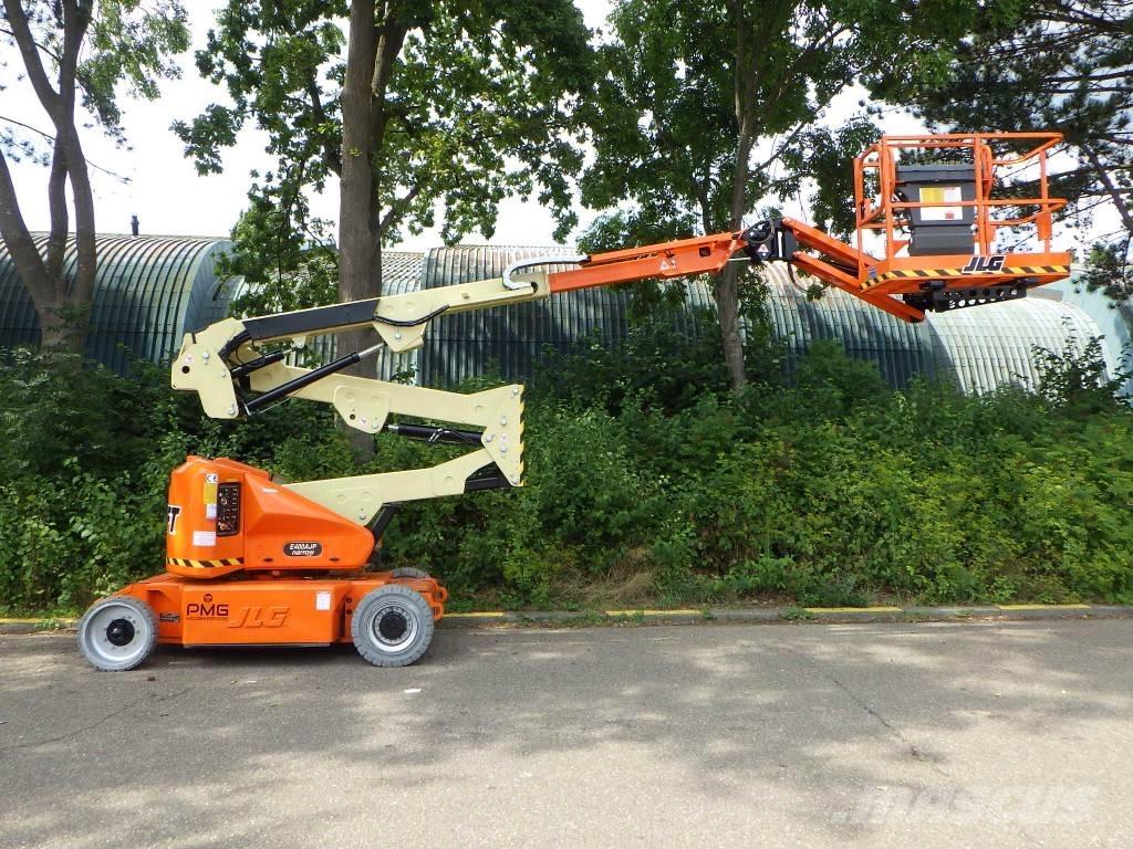 JLG E400AJPN Kloubové plošiny