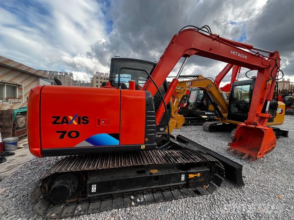 Hitachi ZX 70 Midi rýpadla 7t - 12t