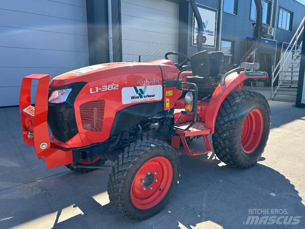 Kubota L1-382 HST Kompaktní traktory