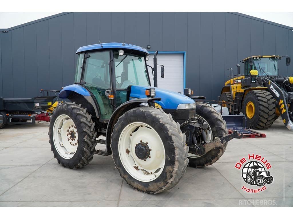 New Holland TD95D Traktory