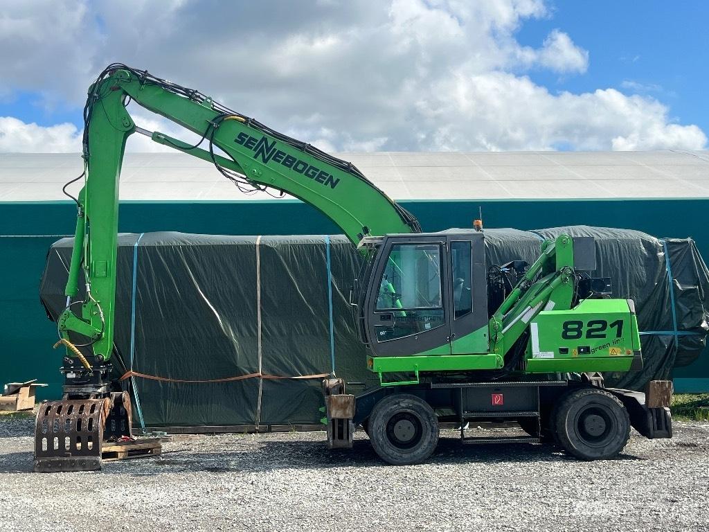 Sennebogen 821m Stroje pro manipulaci s odpadem