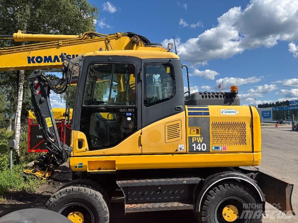 Komatsu PW 140-7 Kolová rýpadla
