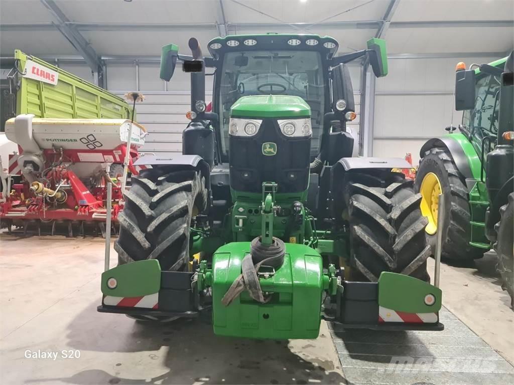 John Deere 6R 230 Traktory