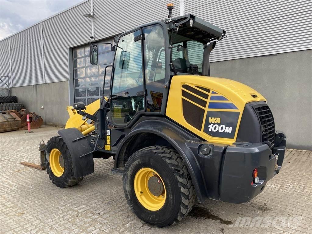 Komatsu WA100-7 Víceúčelové nakladače