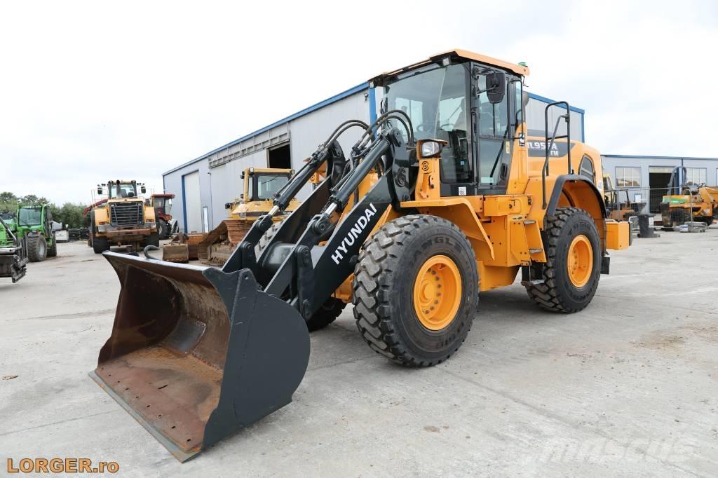 Hyundai HL 955 A Kolové nakladače