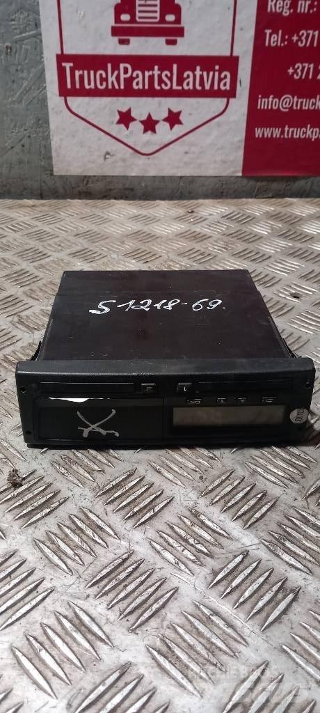 Scania R 440     2035646 Kabiny a interiér