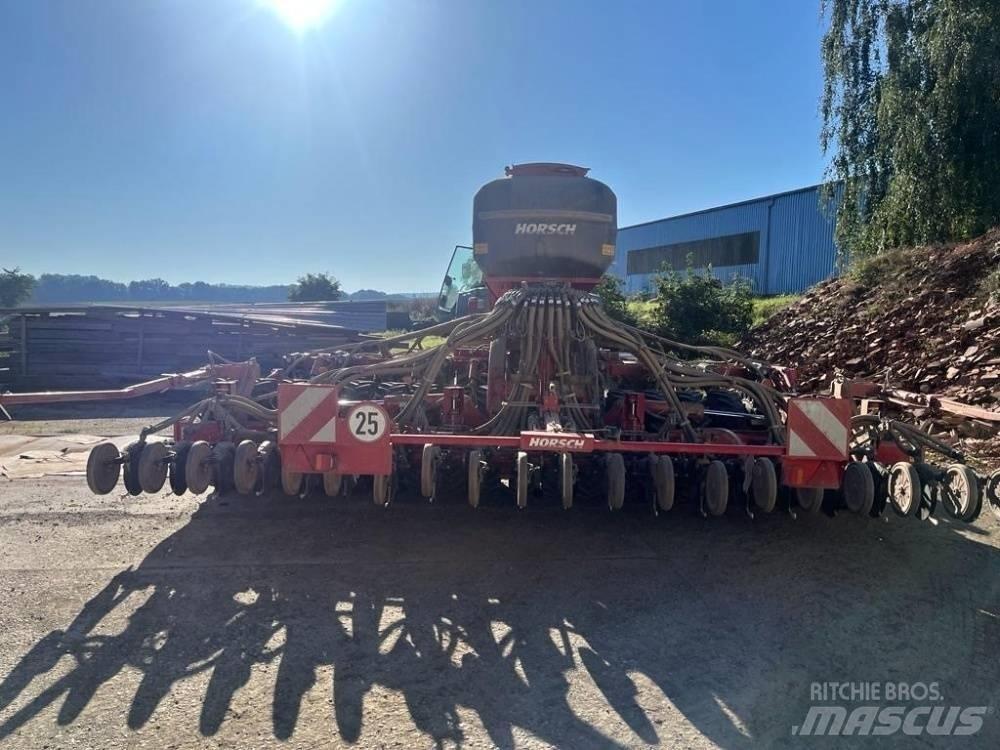 Horsch Focus 6 TD Kombinované secí stroje
