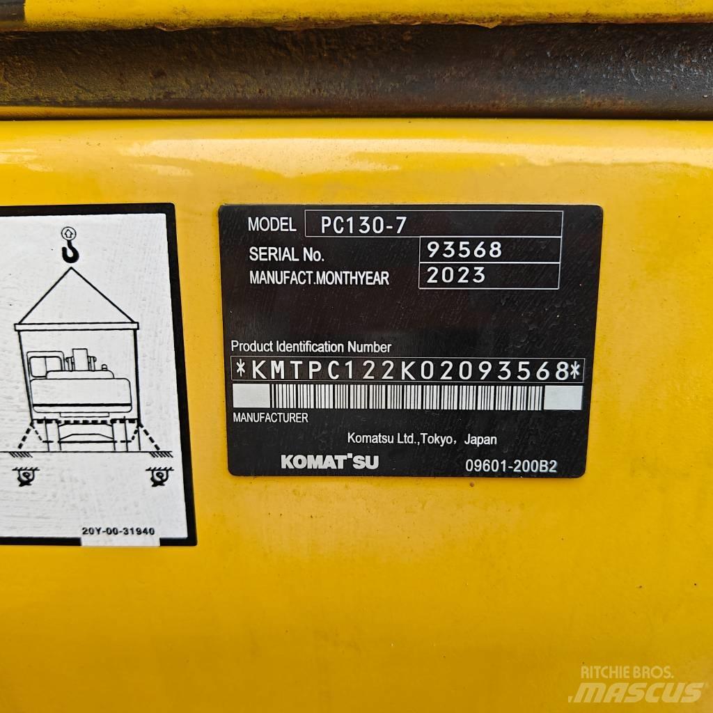 Komatsu 130-7 Pásová rýpadla