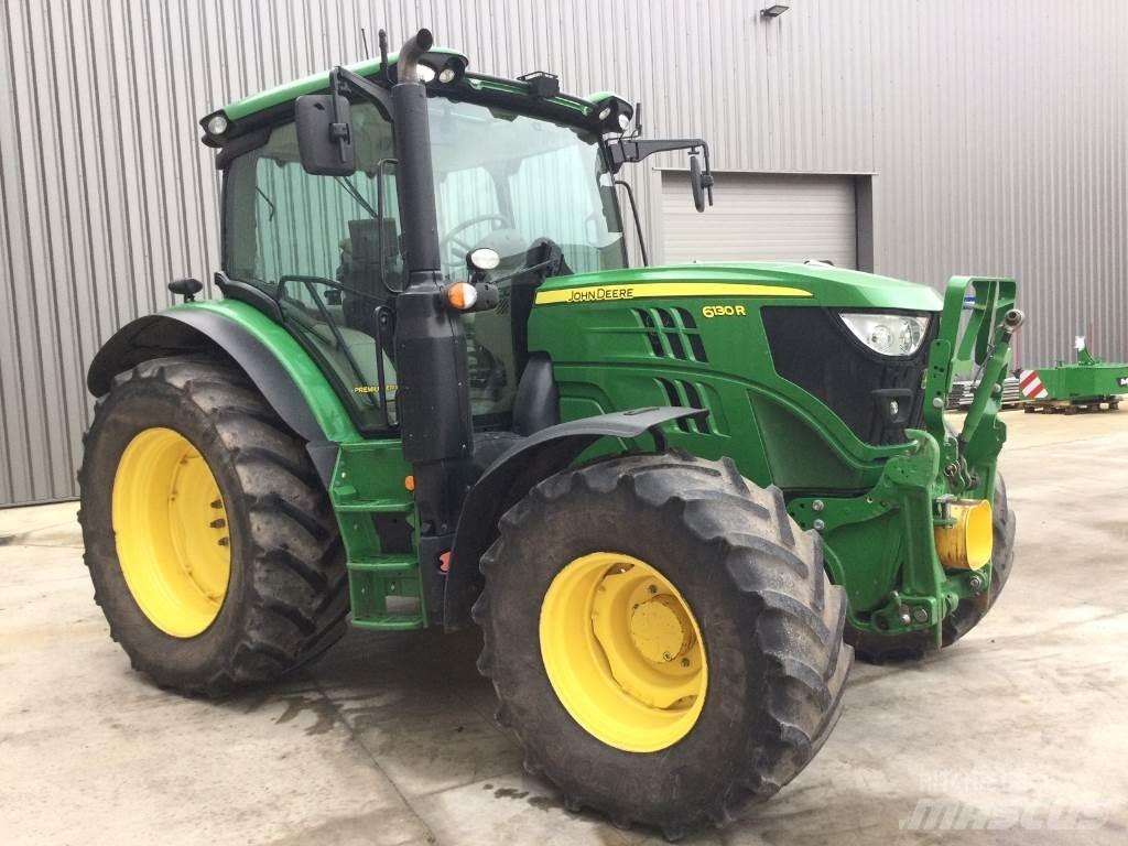 John Deere 6130R Traktory