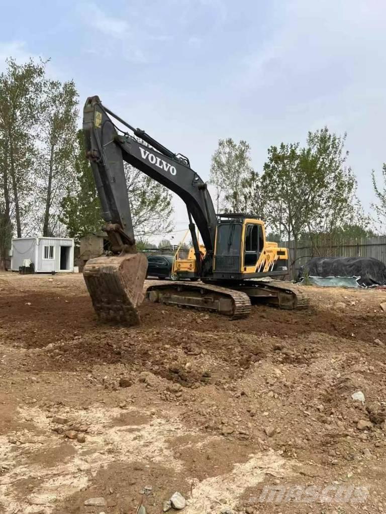 Volvo ec240d Pásová rýpadla