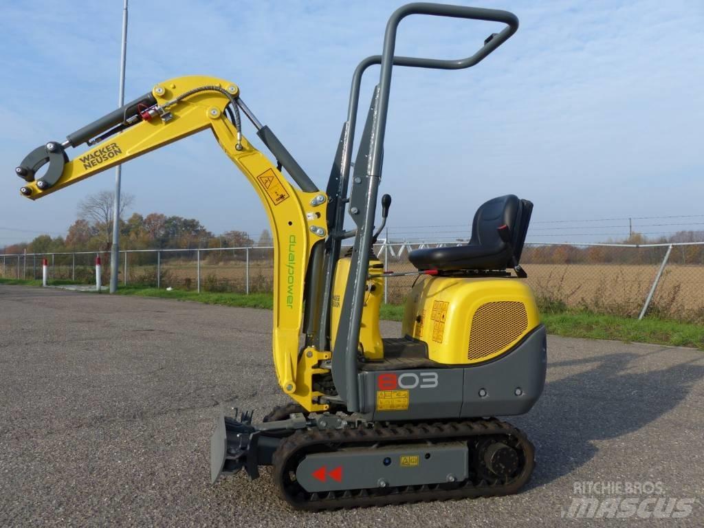 Wacker Neuson 803 Mini rýpadla < 7t