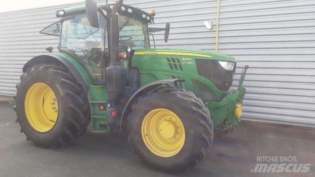 John Deere 6155R Traktory