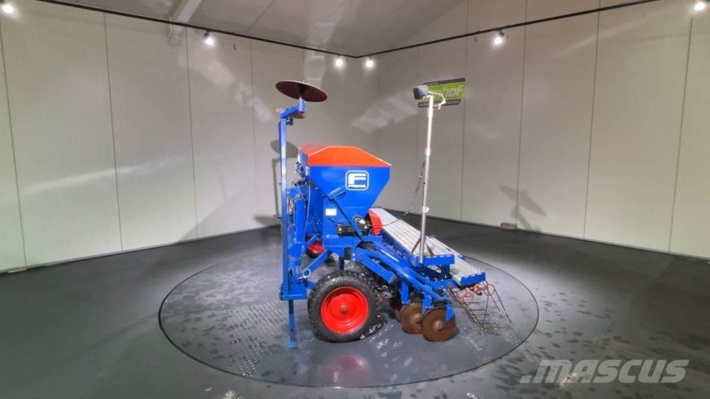 Fiona Euro SR Mechanické secí stroje
