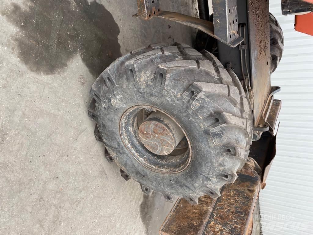 Kobelco E145W Kolová rýpadla