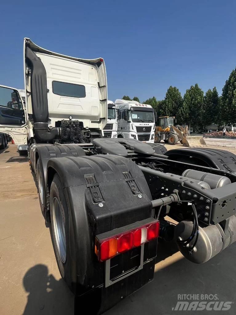 Sinotruk T7H Tahače