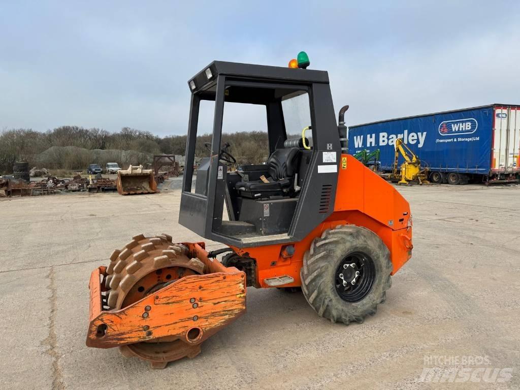 Ammann ASC 30 HD PD Půdní kompaktory