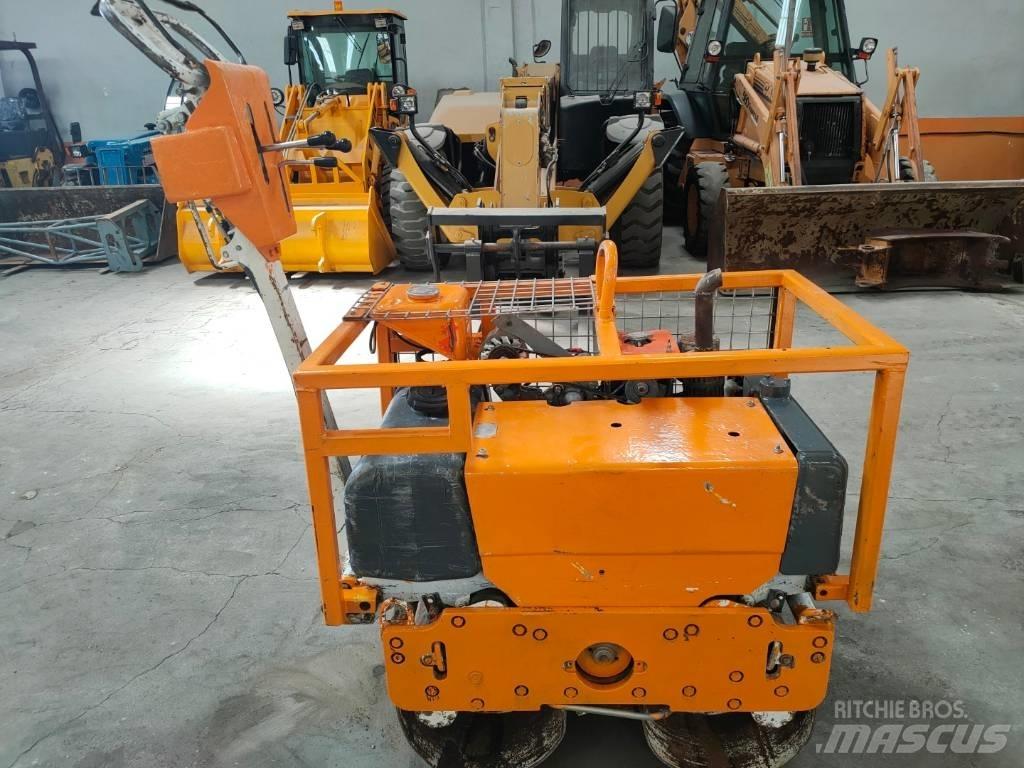 Bobcat BT 750 Tandemové válce