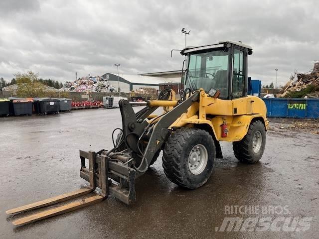 Volvo L30B-Z/S Kolové nakladače