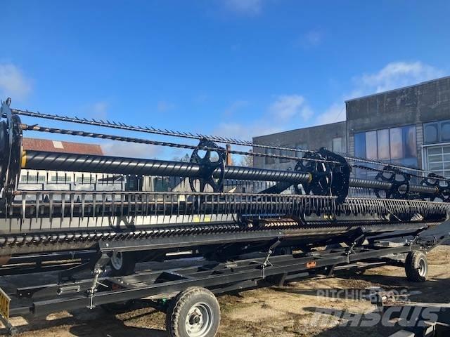 MacDon FD135 Kombajnové hlavice