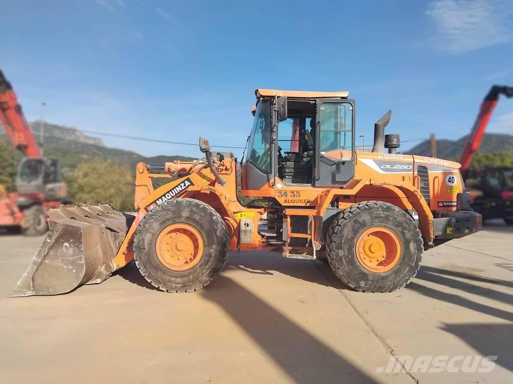 Doosan DL 250-5 Kolové nakladače