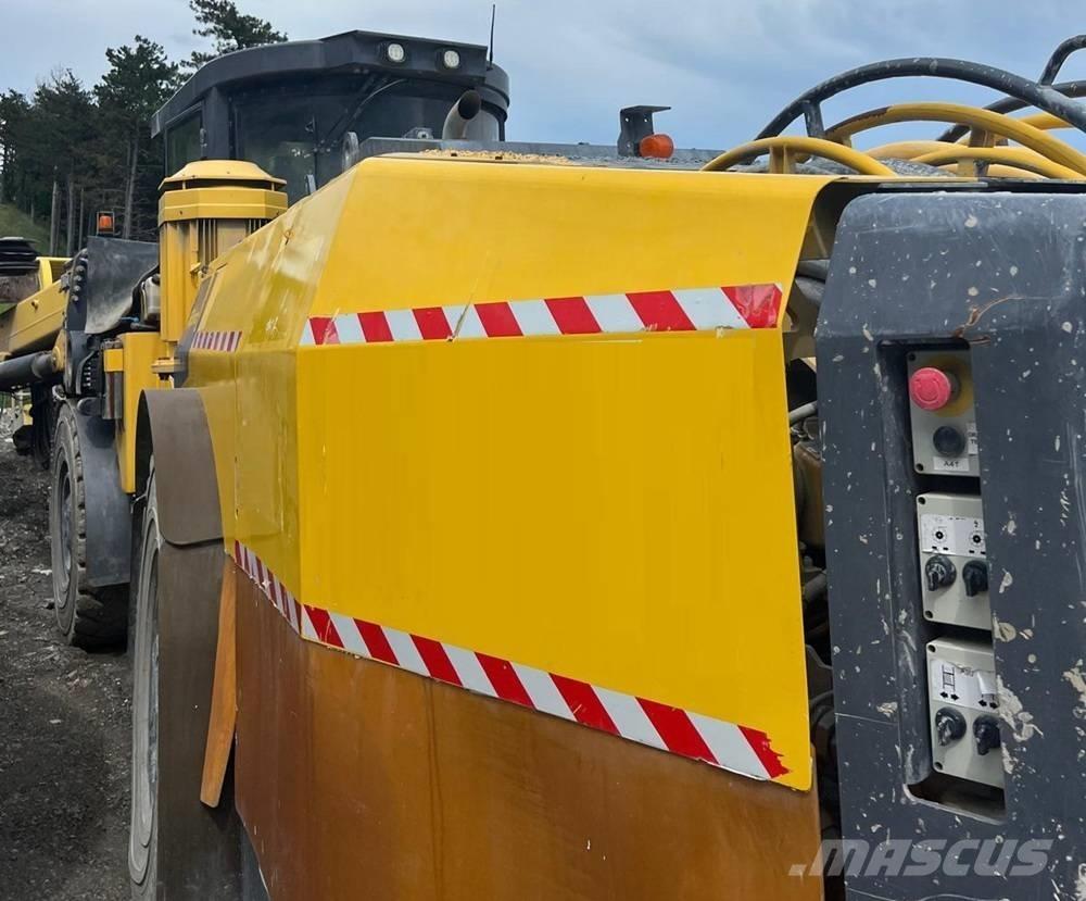 Epiroc E2C Tunelové a podzemní důlní vrtačky