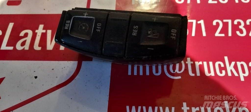 Scania R 440.   1870912 Kabiny a interiér