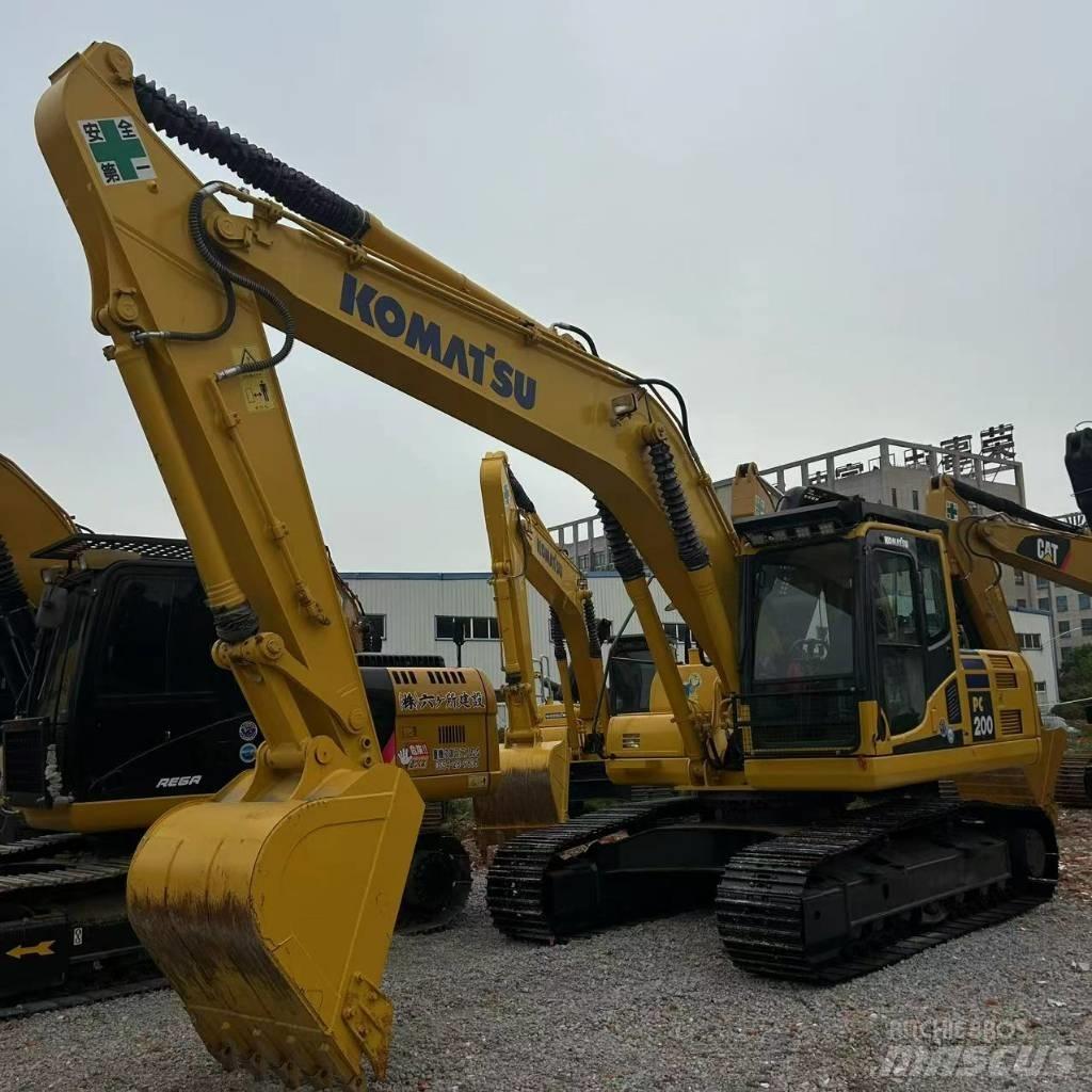 Komatsu 200-8 Pásová rýpadla
