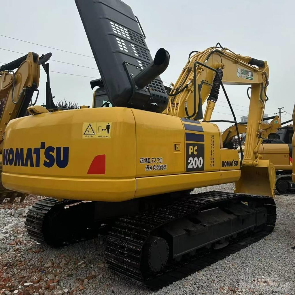 Komatsu 200-8 Pásová rýpadla