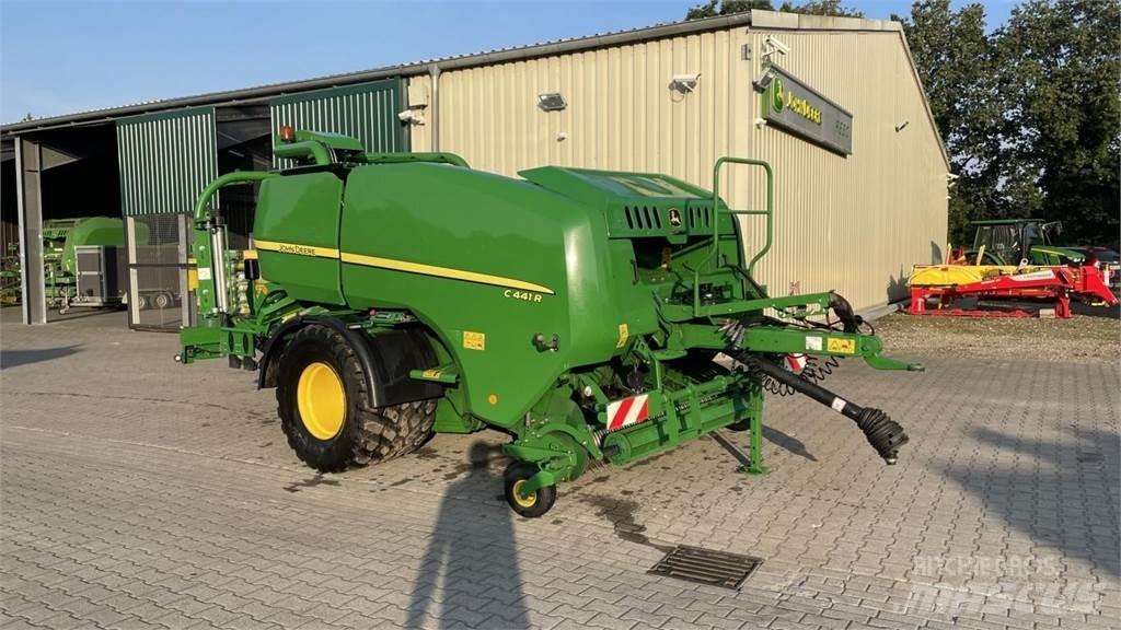 John Deere C441R Další