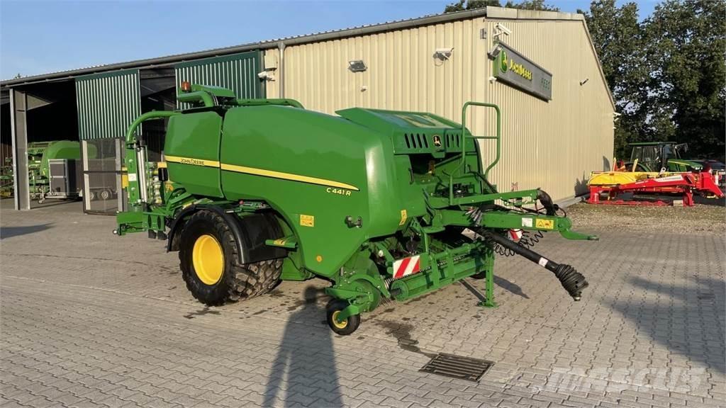 John Deere C441R Další