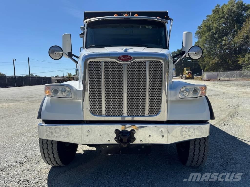 Peterbilt 567 Sklápěče