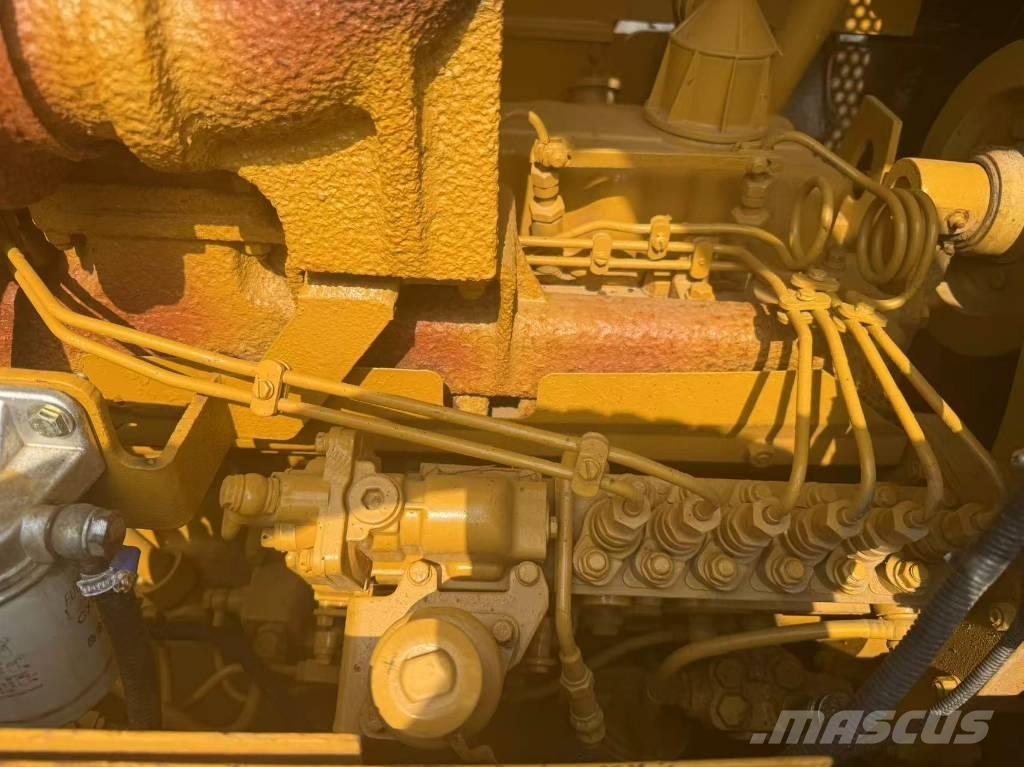 CAT D 6 G Pásové dozery