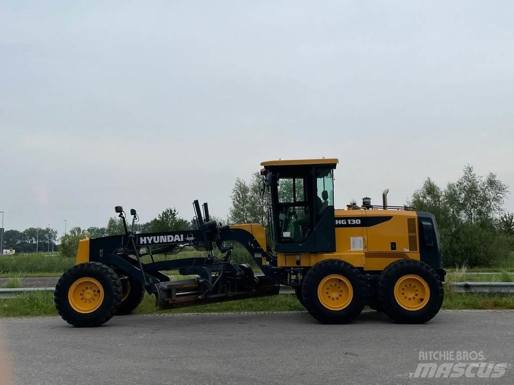 Hyundai HG130 Grejdry