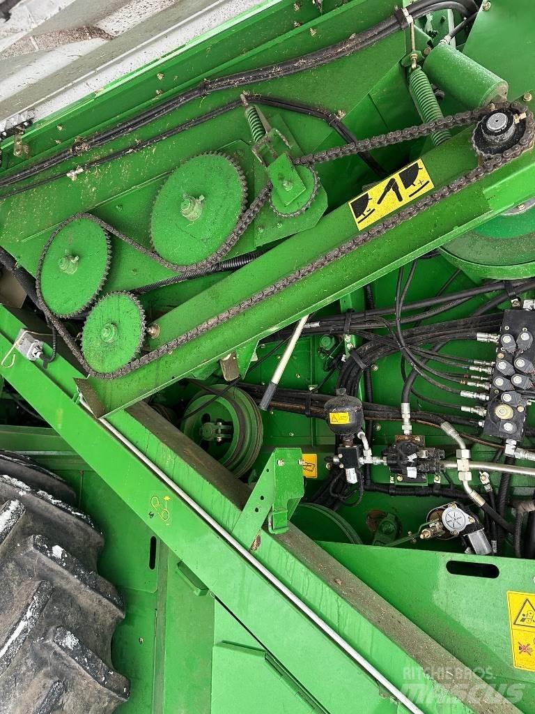 John Deere T550 Sklízecí mlátičky