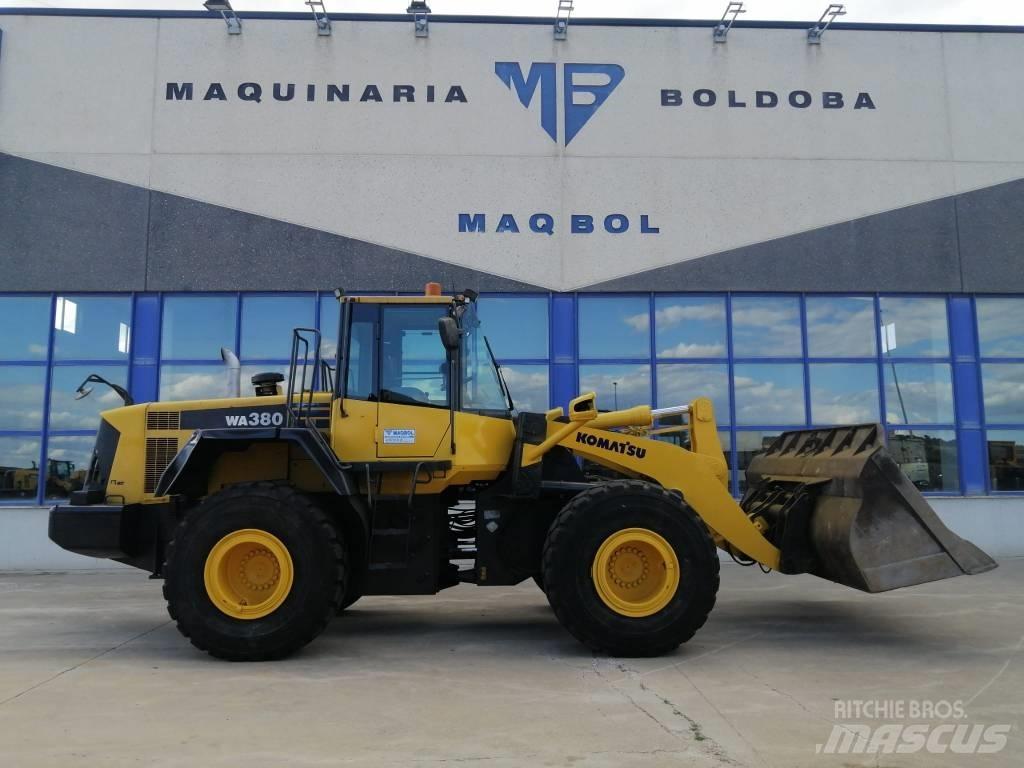 Komatsu WA 380-6 Kolové nakladače